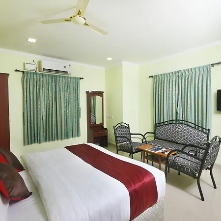 Fabhotel Mnr Grand-3