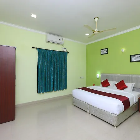Fabhotel Mnr Grand-2